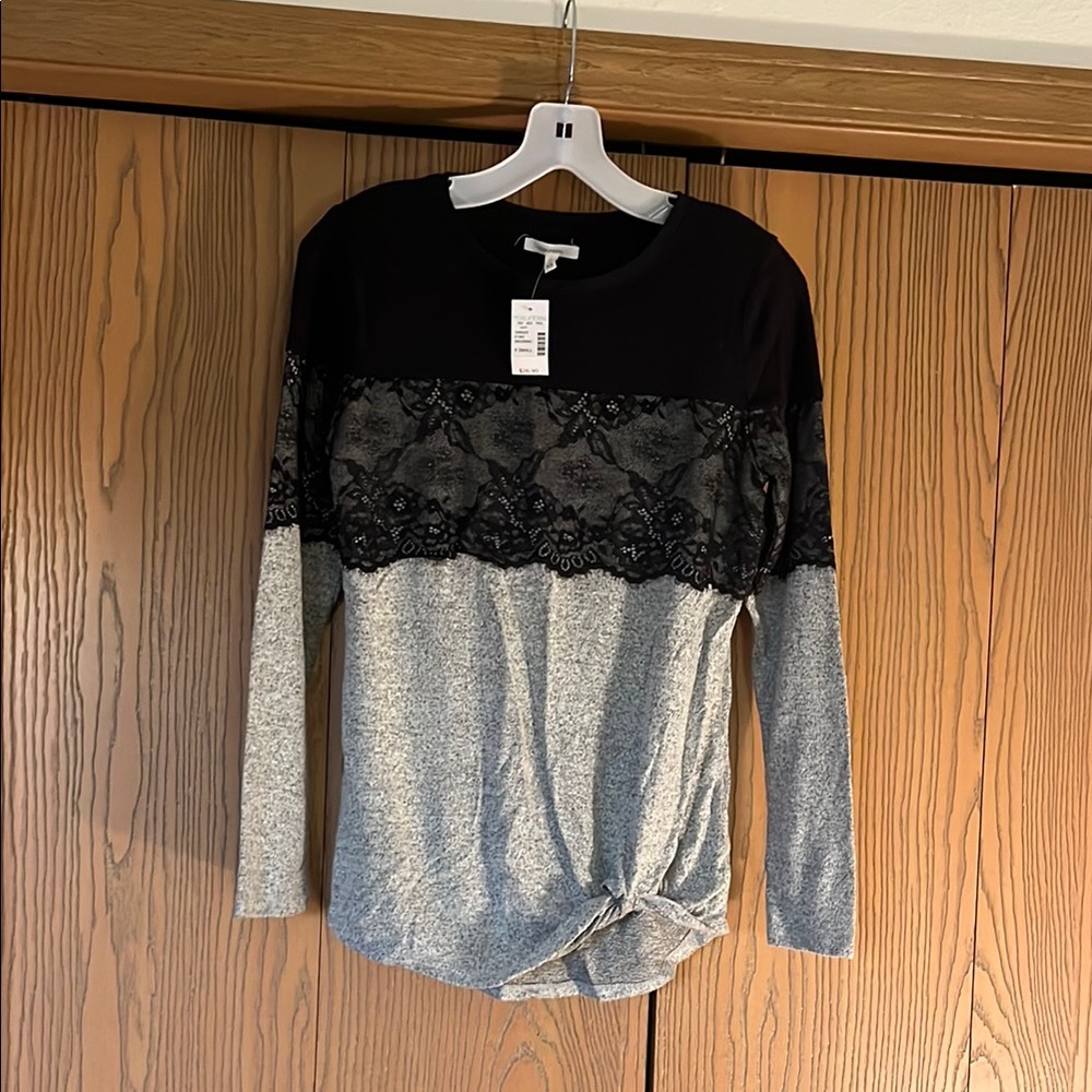 Black and Gray Lace Long Sleeve Top